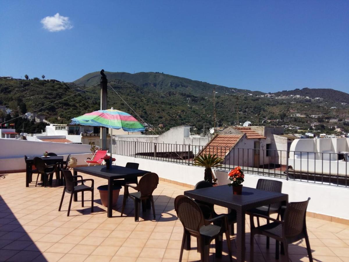 Appartement Lipari Centro Storico Flat 6 Mins From Port Extérieur photo
